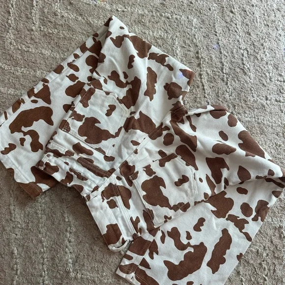 SHEKOU Brown and Cream Cow Print Jeans - Picture 4 of 4